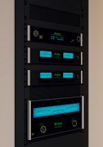MI502 Lifestyle Close Up hi res